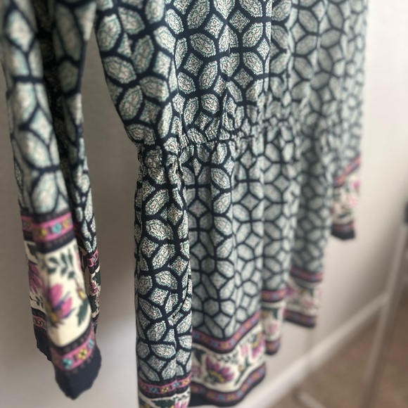 Geometric Patterned Romper - Picture 4 of 5